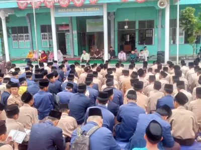 Pembacaan Surah Yasiin dan Tahlil